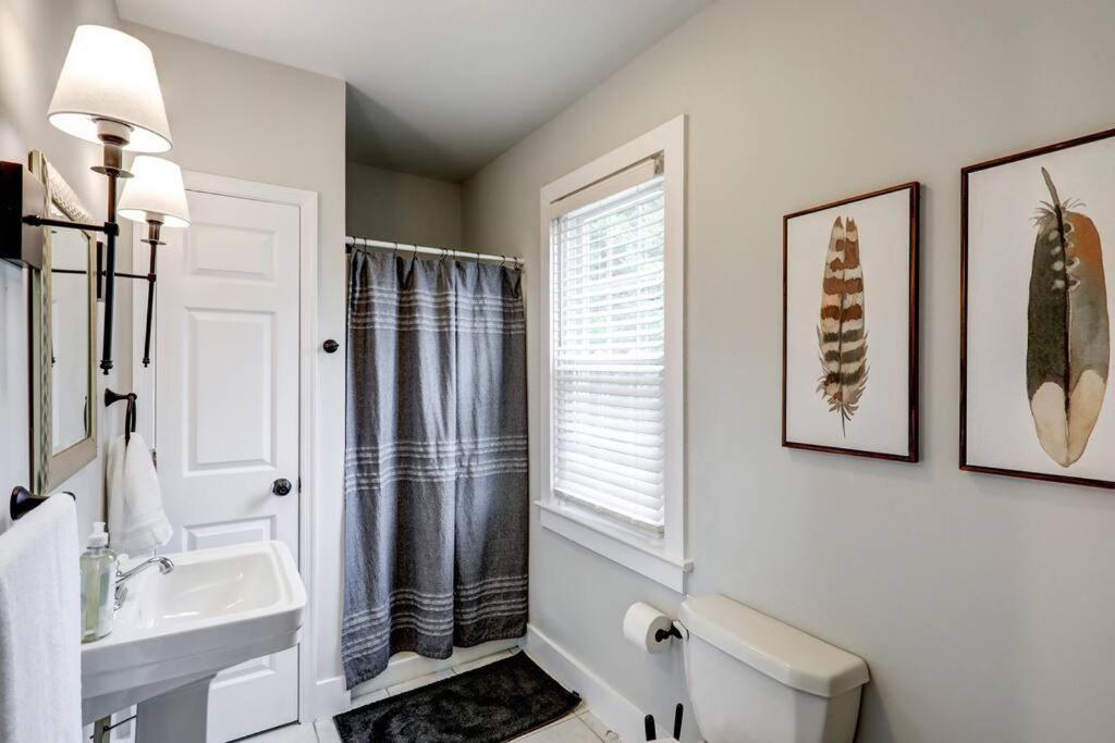 Cozy Dark & Moody New Reno 10 Mins To Lanc Сasa de vacaciones Mountville